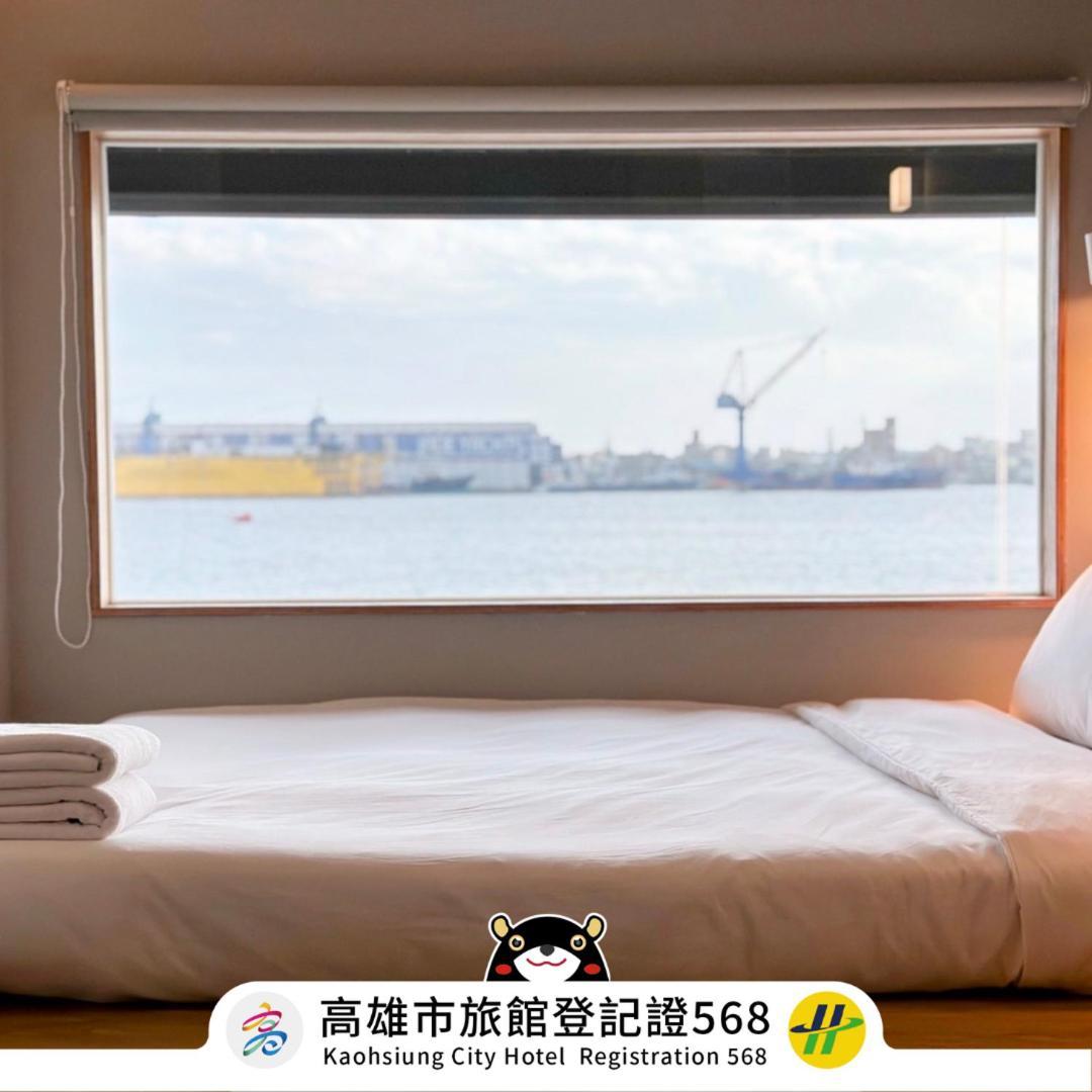 Kw2 Hostel Kaohsiung Extérieur photo